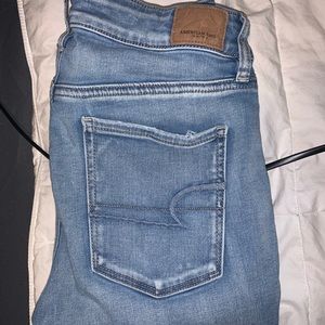 Size 8 American eagle jeans